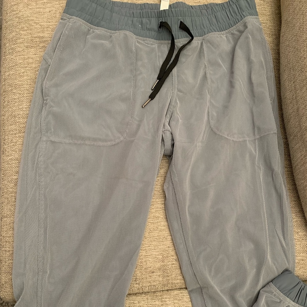 Gray lulu lemon joggers